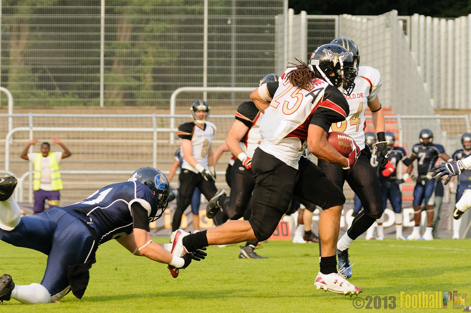 Cologne Falcons vs. Hamburg Blue Devils - 06.07.2013 GFL Nord: Cologne Falcons vs. Hamburg Blue Devils (14:42) 