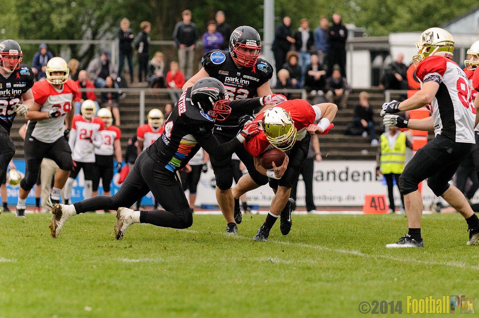 Düsseldorf Panther vs. Köln Falcons - 26.04.2014 GFL Nord: Düsseldorf Panther vs. Köln Falcons (25:27)
