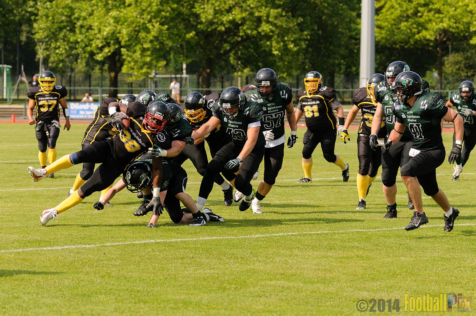Düsseldorf Bulldozer vs. Rheine Raptors - 31.05.2014 Düsseldorf Bulldozer vs. Rheine Raptors (6:33)