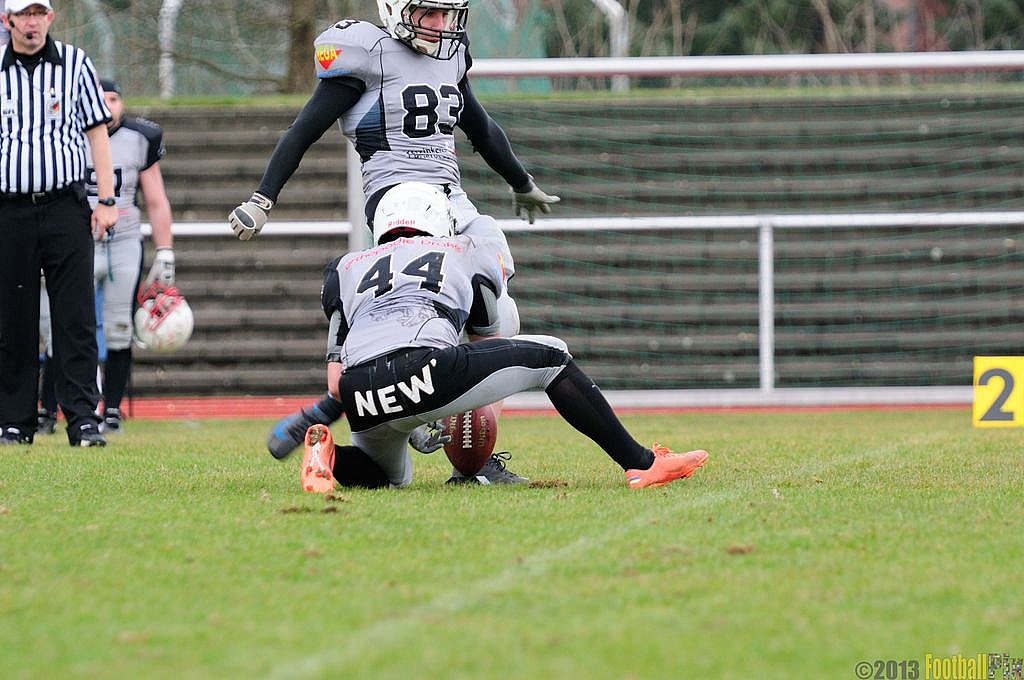 		Rheine Raptors vs. Mnchengladbach Wolfpack  - 13.04.2013 Rheine Raptors vs. Mönchengladbach Wolfpack (20:20) 