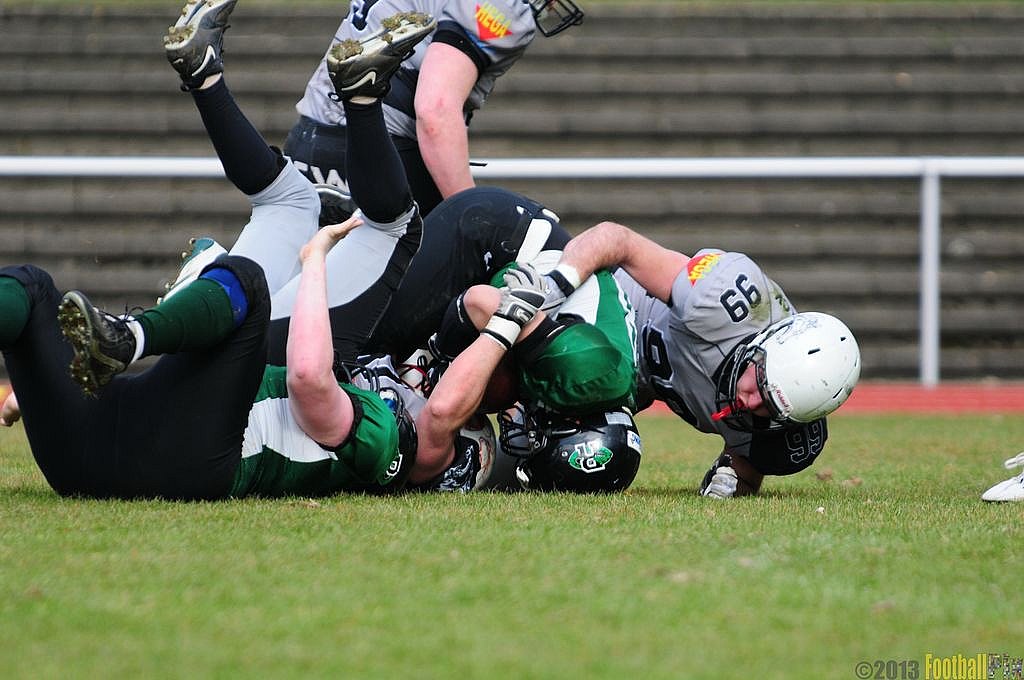 		Rheine Raptors vs. Mnchengladbach Wolfpack  - 13.04.2013 Rheine Raptors vs. Mönchengladbach Wolfpack (20:20) 