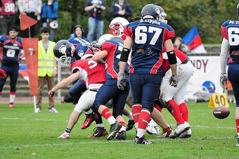 Gelsenkirchen Devils vs Recklinghausen Chargers - 20.10.2012 Gelsenkirchen Devils vs. Recklinghausen Chargers (27:7) 