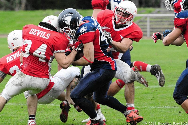Gelsenkirchen Devils vs Recklinghausen Chargers - 20.10.2012 Gelsenkirchen Devils vs. Recklinghausen Chargers (27:7) 