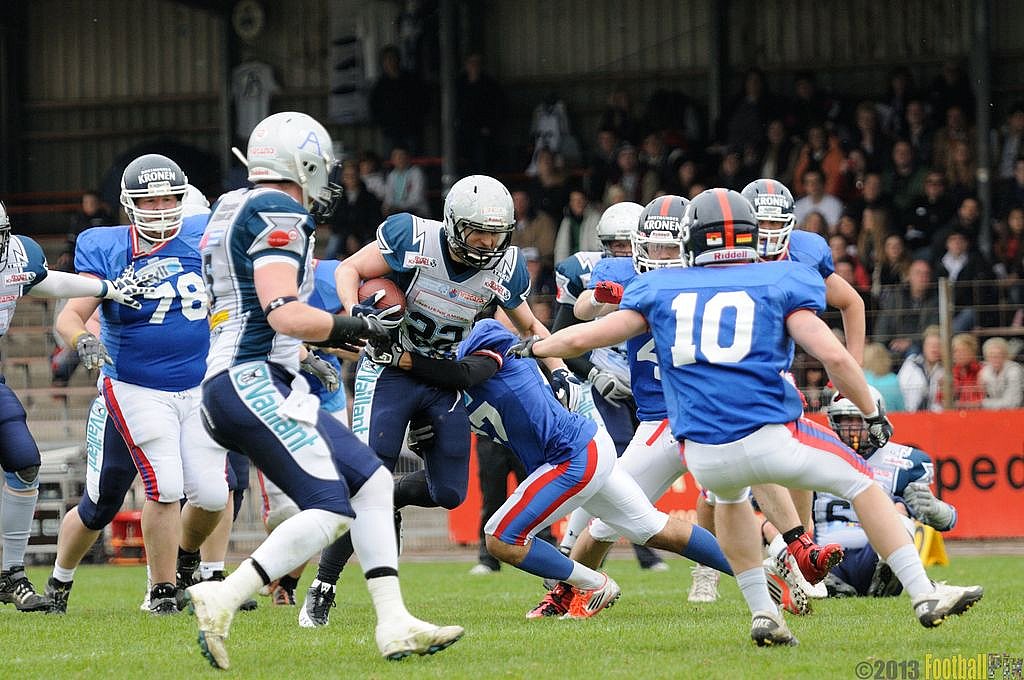 Remscheid Amboss vs. Dortmund Giants  - 21.04.2013 Remscheid Amboss vs. Dortmund Giants (13:9) 