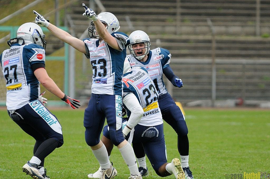 Remscheid Amboss vs. Dortmund Giants  - 21.04.2013 Remscheid Amboss vs. Dortmund Giants (13:9) 