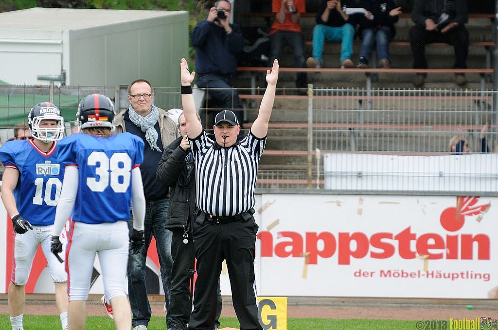 Remscheid Amboss vs. Dortmund Giants  - 21.04.2013 Remscheid Amboss vs. Dortmund Giants (13:9) 