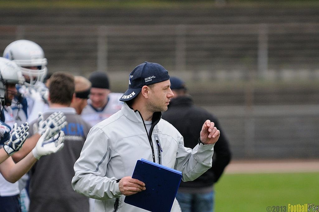 Remscheid Amboss vs. Dortmund Giants  - 21.04.2013 Remscheid Amboss vs. Dortmund Giants (13:9) 