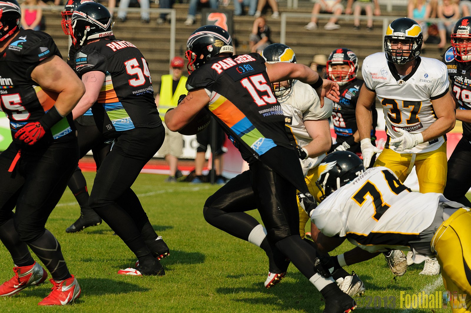 Düsseldorf Panther	vs. Berlin Adler  - 08.06.2013 GFL Nord: Düsseldorf Panther vs. Berlin Adler (10:27)