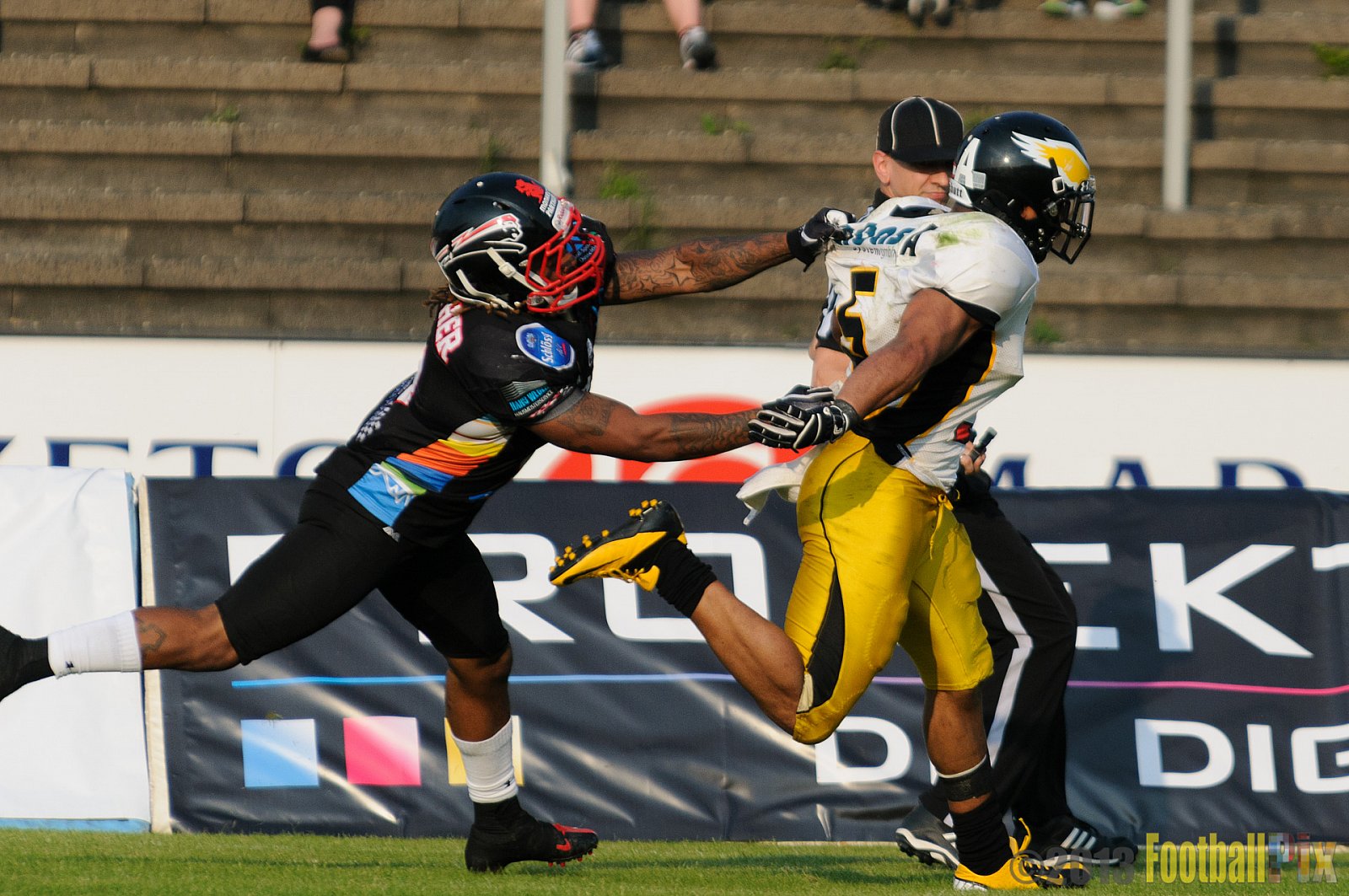 Düsseldorf Panther	vs. Berlin Adler  - 08.06.2013 GFL Nord: Düsseldorf Panther vs. Berlin Adler (10:27)
