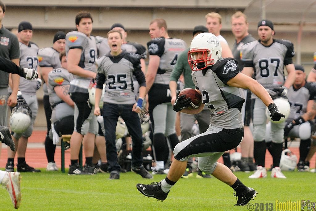 09.06.2013 Mönchengladbach Wolfpack vs. Cologne Falcons II (28:13) 