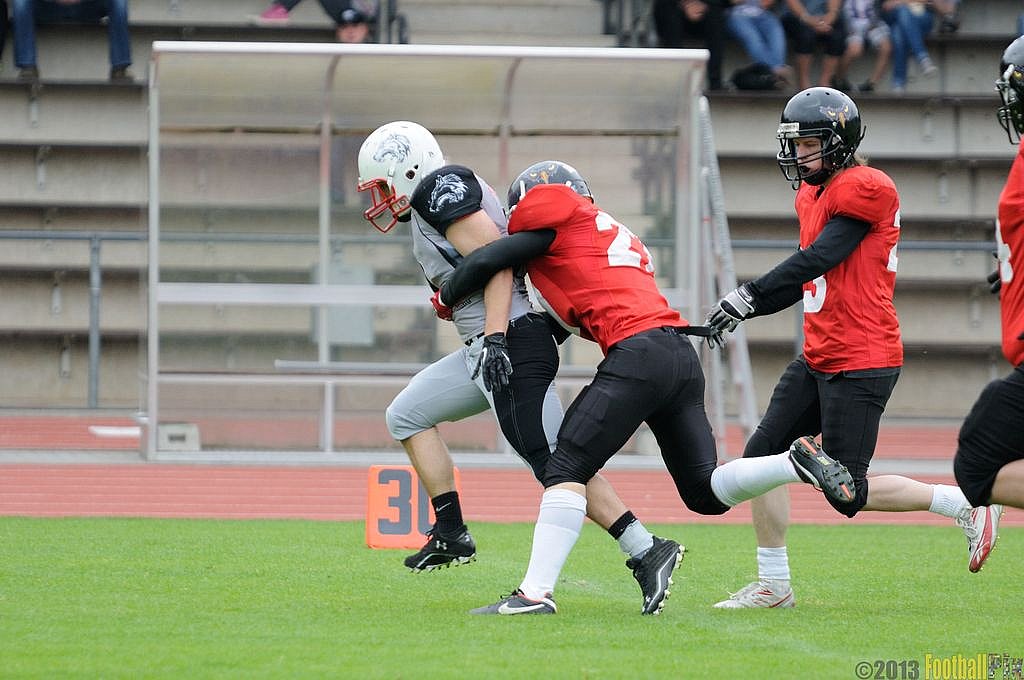09.06.2013 Mönchengladbach Wolfpack vs. Cologne Falcons II (28:13) 