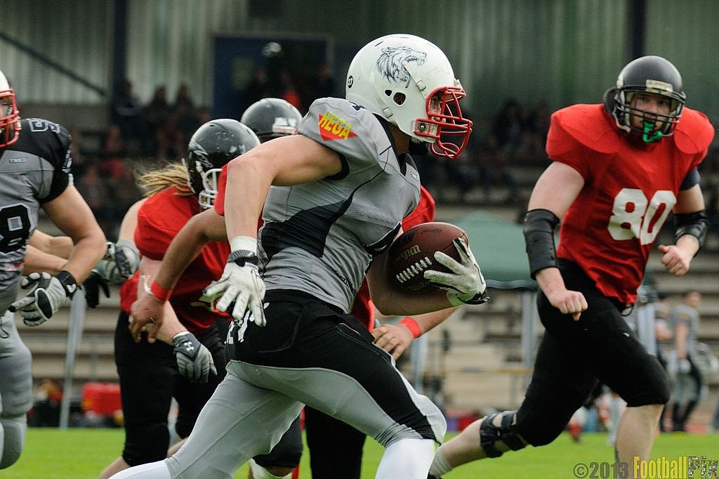 09.06.2013 Mönchengladbach Wolfpack vs. Cologne Falcons II (28:13) 