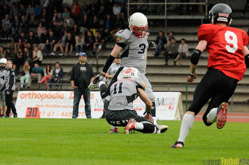 09.06.2013 Mönchengladbach Wolfpack vs. Cologne Falcons II (28:13) 