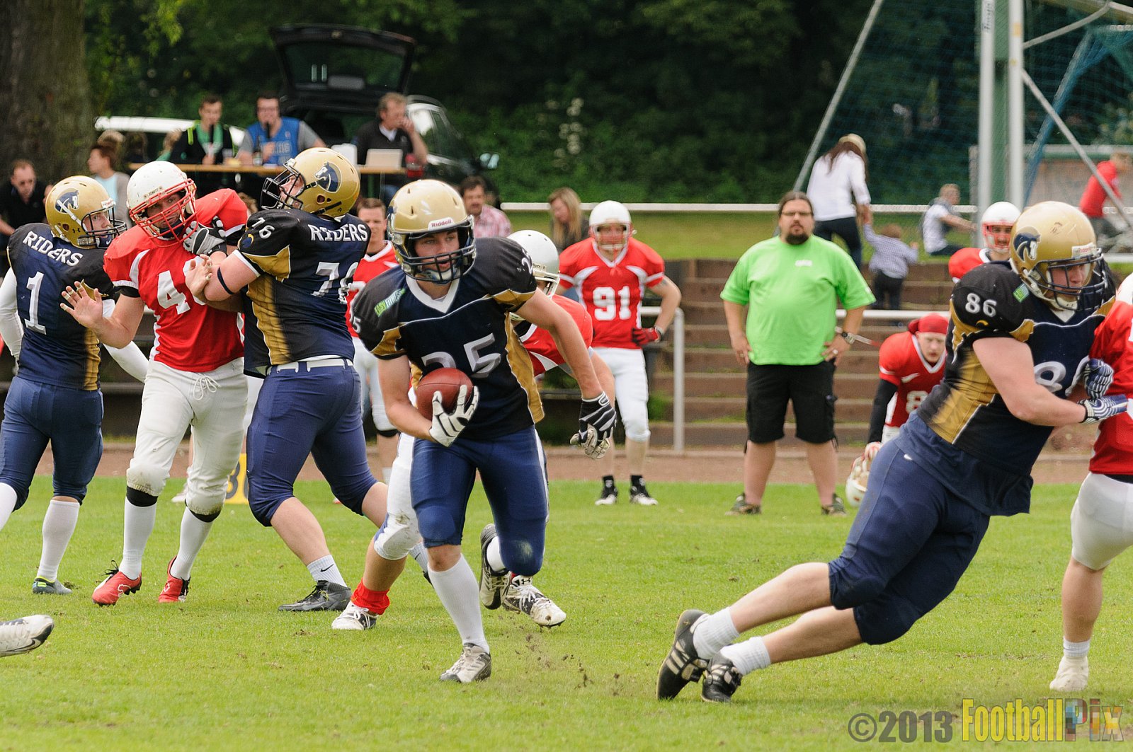 Gelsenkirchen Devils vs. Schiefbahn Riders - 16.06.2013 Gelsenkirchen Devils vs. Schiefbahn Riders (12:49) 