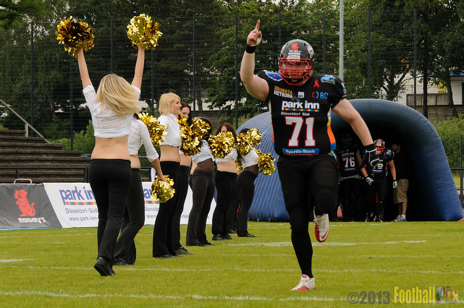 Düsseldorf Panther vs. Kiel Baltic Hurricanes - 30.06.2013 GFL Nord: Düsseldorf Panther vs. Kiel Baltic Hurricanes (10:47) 