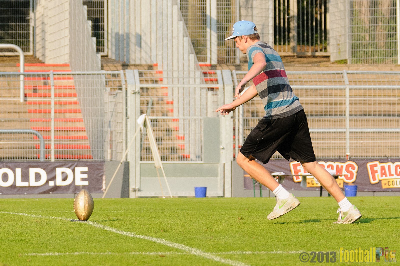 Cologne Falcons vs. Hamburg Blue Devils - 06.07.2013 GFL Nord: Cologne Falcons vs. Hamburg Blue Devils (14:42) 