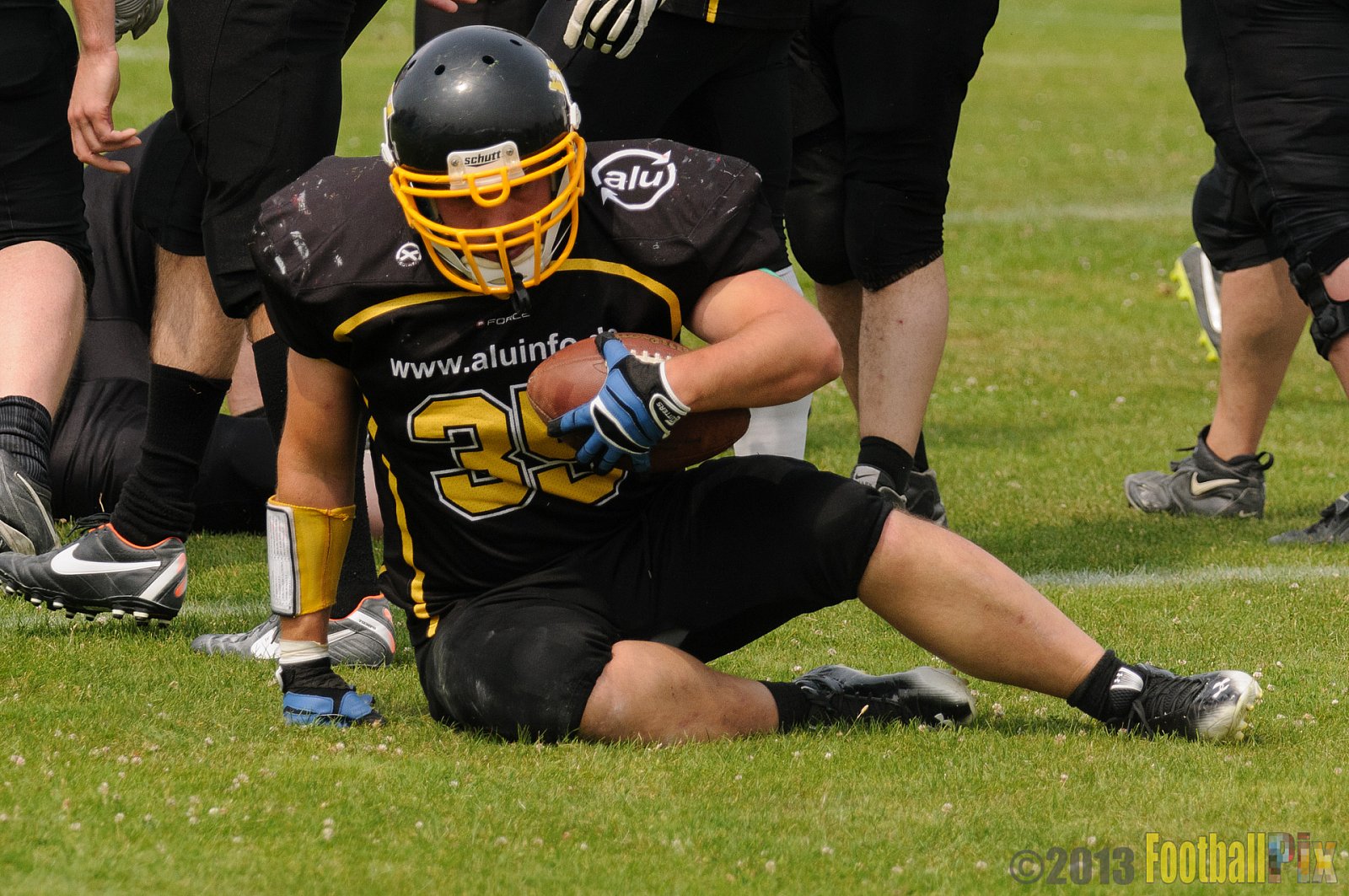 Düsseldorf Bulldozer vs. Mülheim Shamrocks - 14.07.2013 Düsseldorf Bulldozer vs. Mülheim Shamrocks (34:0) 