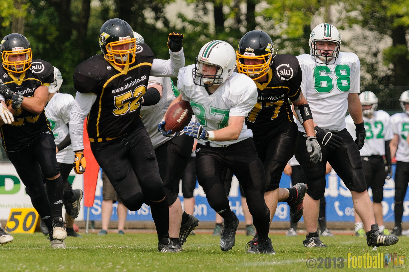 Düsseldorf Bulldozer vs. Mülheim Shamrocks - 14.07.2013 Düsseldorf Bulldozer vs. Mülheim Shamrocks (34:0) 
