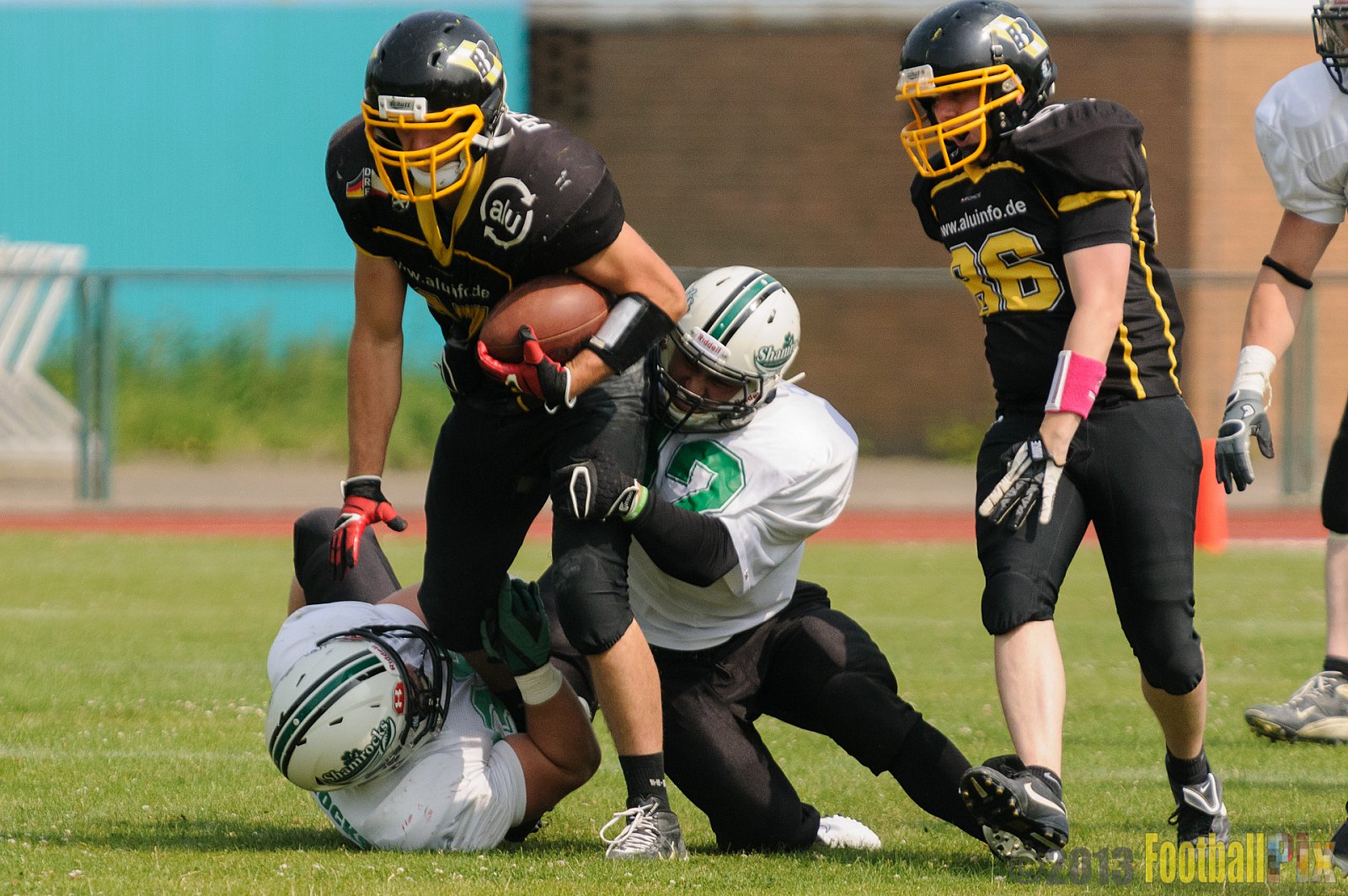 Düsseldorf Bulldozer vs. Mülheim Shamrocks - 14.07.2013 Düsseldorf Bulldozer vs. Mülheim Shamrocks (34:0) 
