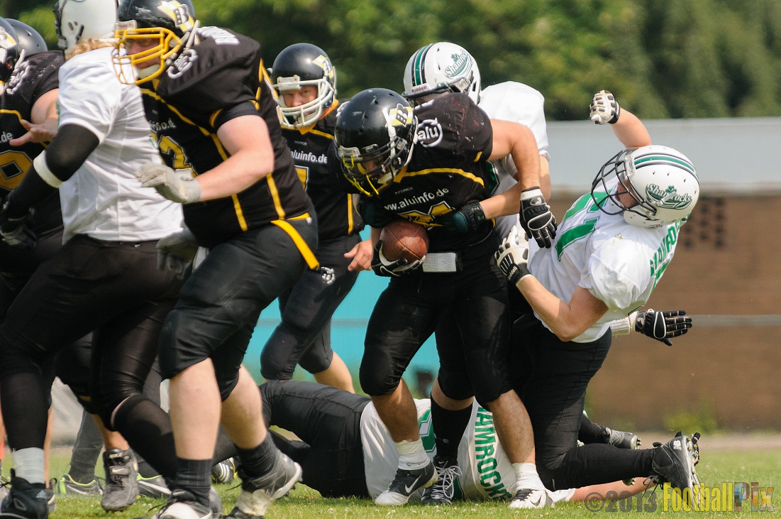 Düsseldorf Bulldozer vs. Mülheim Shamrocks - 14.07.2013 Düsseldorf Bulldozer vs. Mülheim Shamrocks (34:0) 