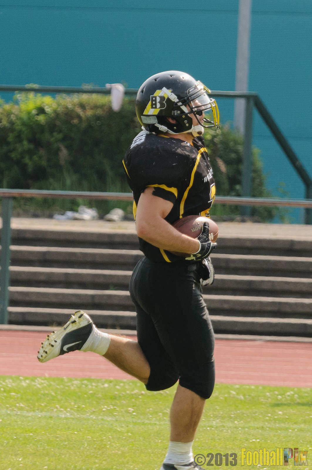 Düsseldorf Bulldozer vs. Mülheim Shamrocks - 14.07.2013 Düsseldorf Bulldozer vs. Mülheim Shamrocks (34:0) 