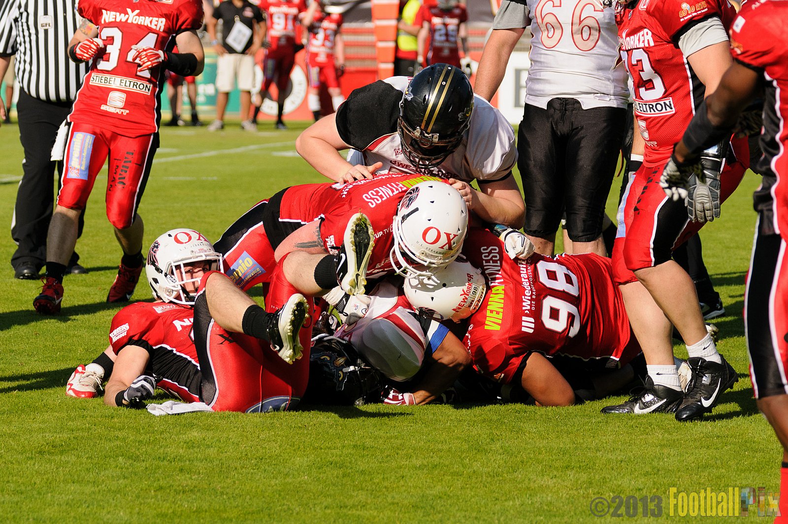 Cologne Falcons vs. Braunschweig FFC (New Yorker Lions) - 20.07.2013 GFL Nord: Cologne Falcons vs. Braunschweig FFC (New Yorker Lions) (13:56) 