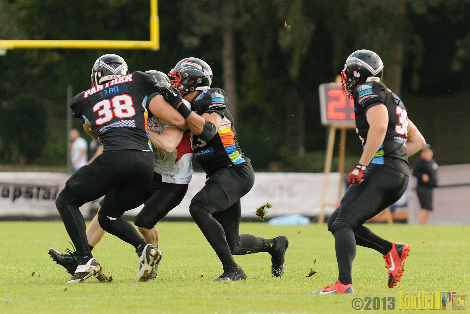 Düsseldorf Panther vs. Cologne Falcons - 31.08.2013 GFL Nord: Düsseldorf Panther vs. Cologne Falcons (28:21) 