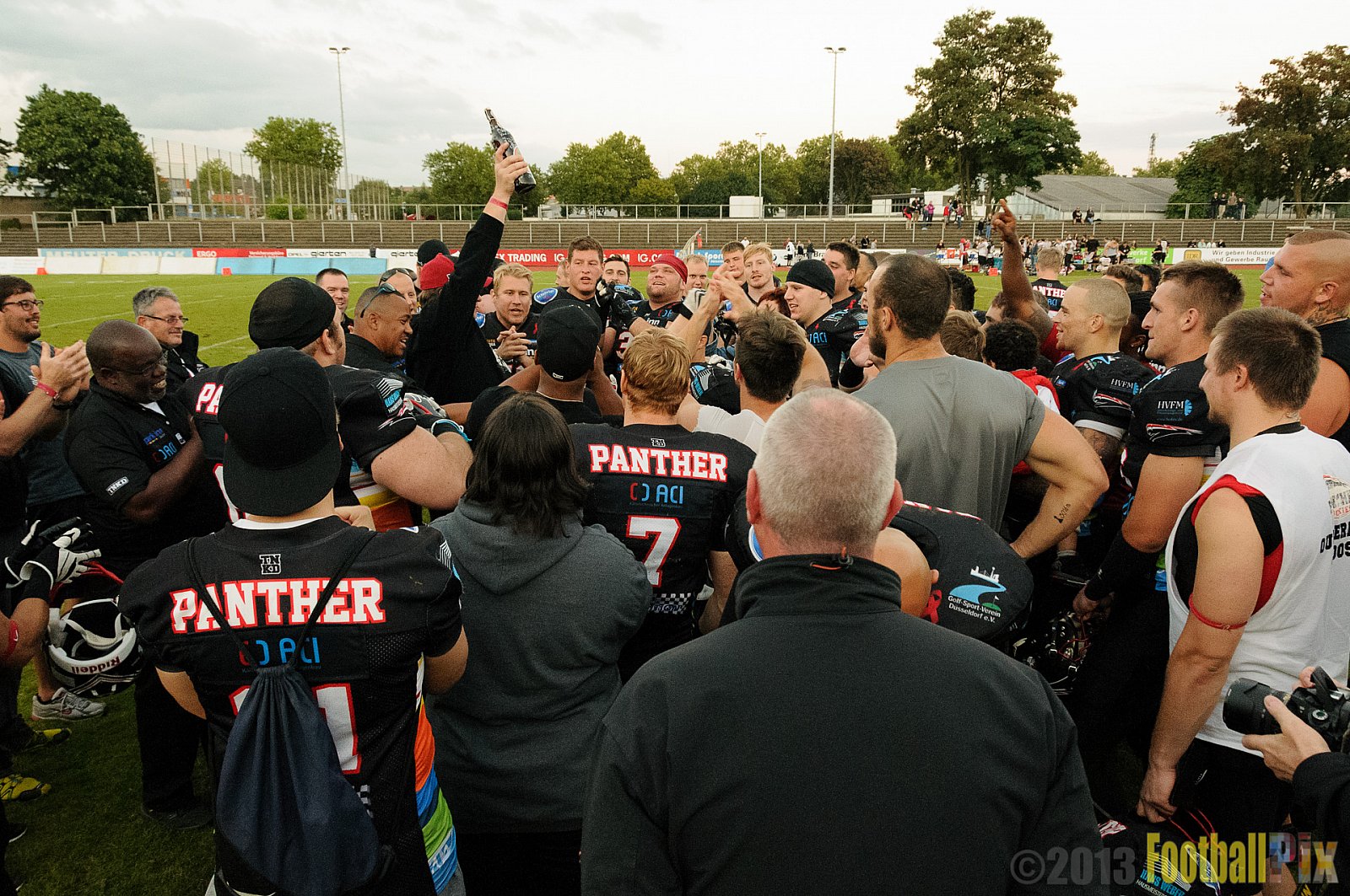 Düsseldorf Panther vs. Cologne Falcons - 31.08.2013 GFL Nord: Düsseldorf Panther vs. Cologne Falcons (28:21) 