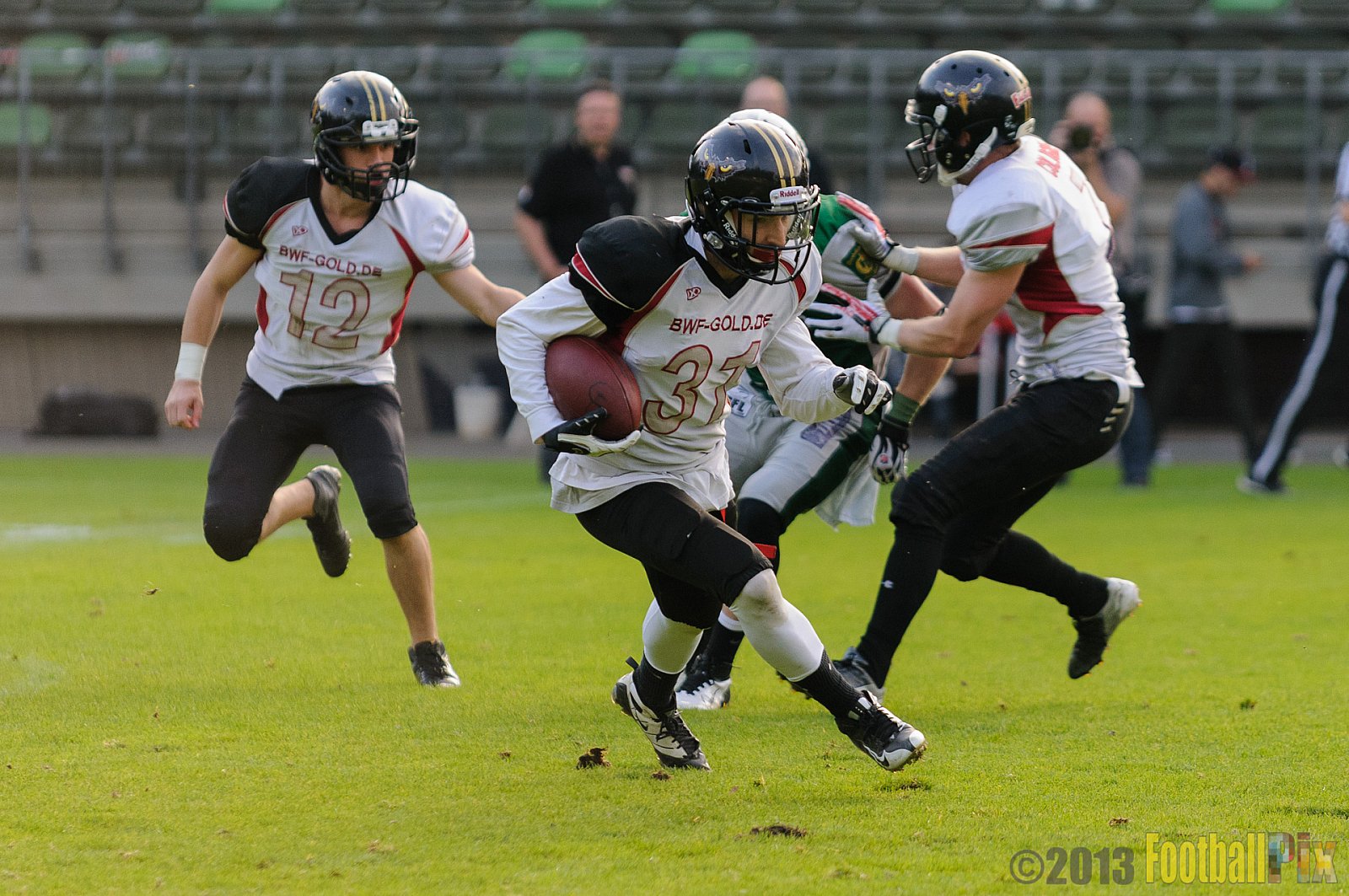 Relegationsspiel Cologne Falcons vs. Bielefeld Bulldogs - 21.09.2013 GFL Nord: Relegationsspiel Cologne Falcons vs. Bielefeld Bulldogs (42:30) 