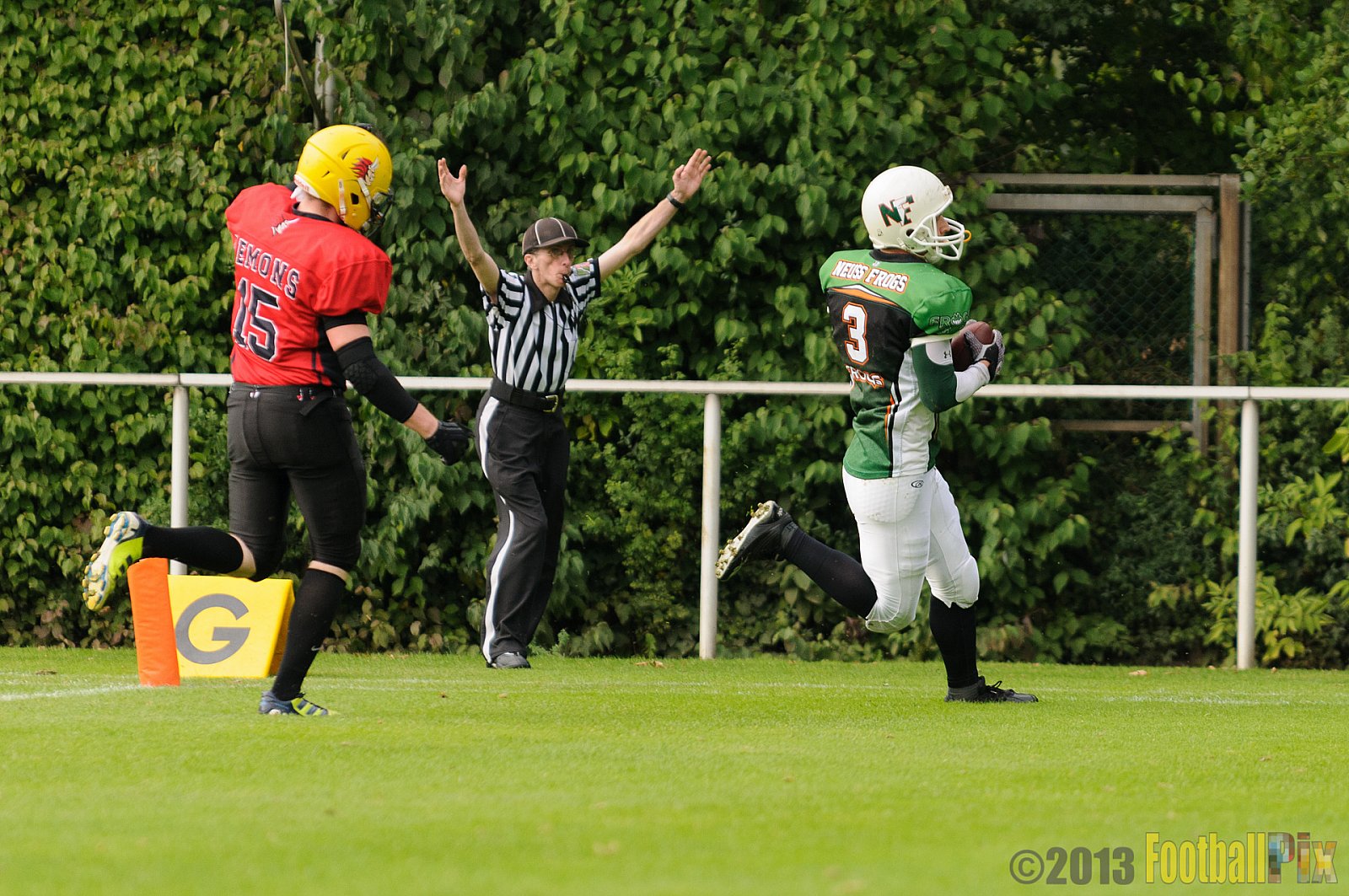 Neuss Frogs vs. Aachen Düren Demons - 21.09.2013 Neuss Frogs vs. Aachen Düren Demons (36:0) 