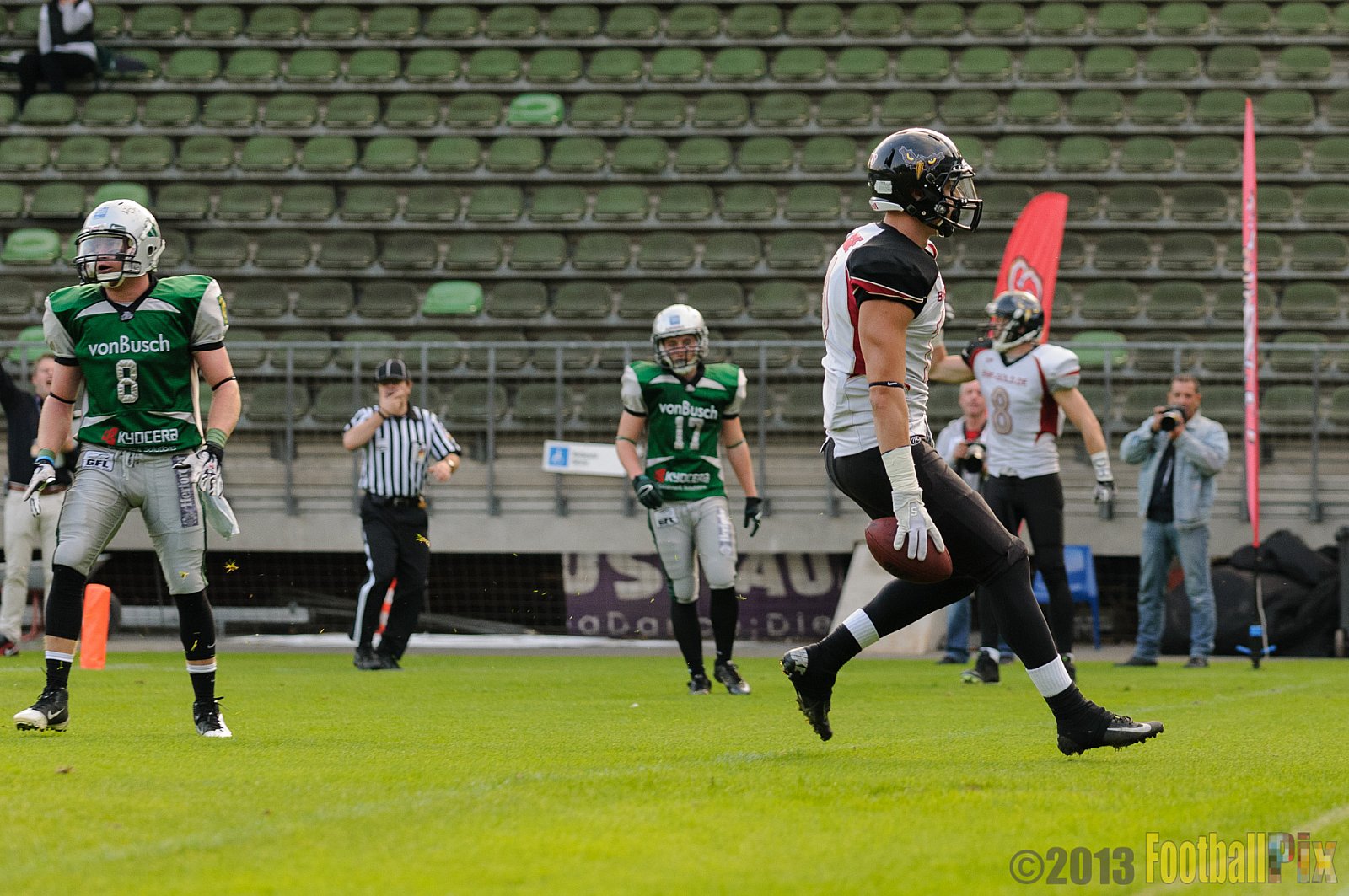 Relegationsspiel Cologne Falcons vs. Bielefeld Bulldogs - 21.09.2013 GFL Nord: Relegationsspiel Cologne Falcons vs. Bielefeld Bulldogs (42:30) 
