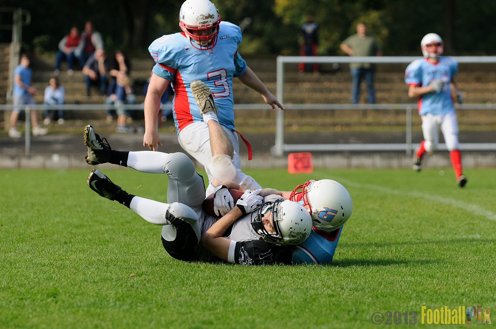Mönchengladbach Wolfpack vs. Bonn Gamecocks II - 28.09.2013 Mönchengladbach Wolfpack vs. Bonn Gamecocks II (50:0) 