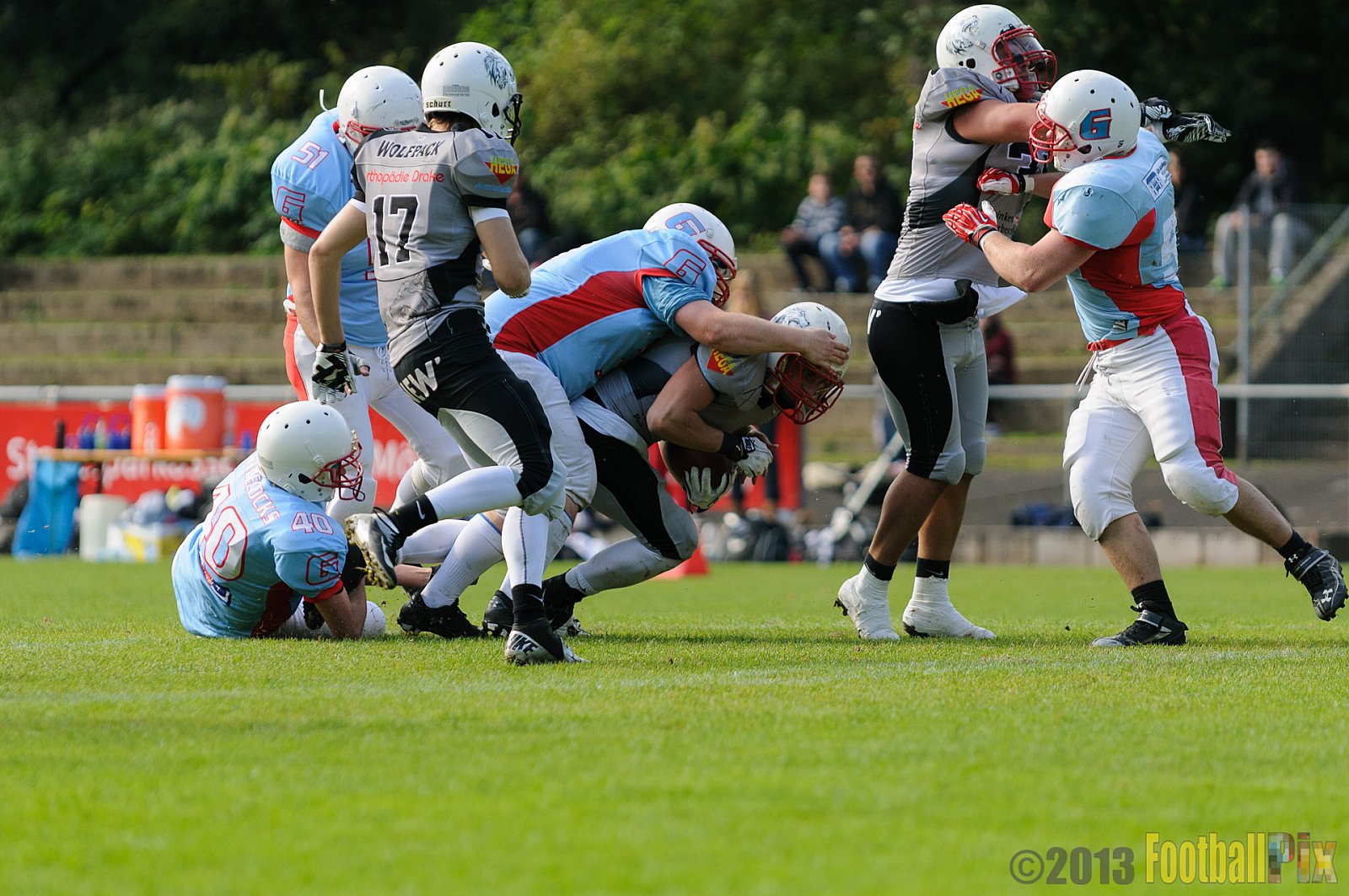 Mönchengladbach Wolfpack vs. Bonn Gamecocks II - 28.09.2013 Mönchengladbach Wolfpack vs. Bonn Gamecocks II (50:0) 