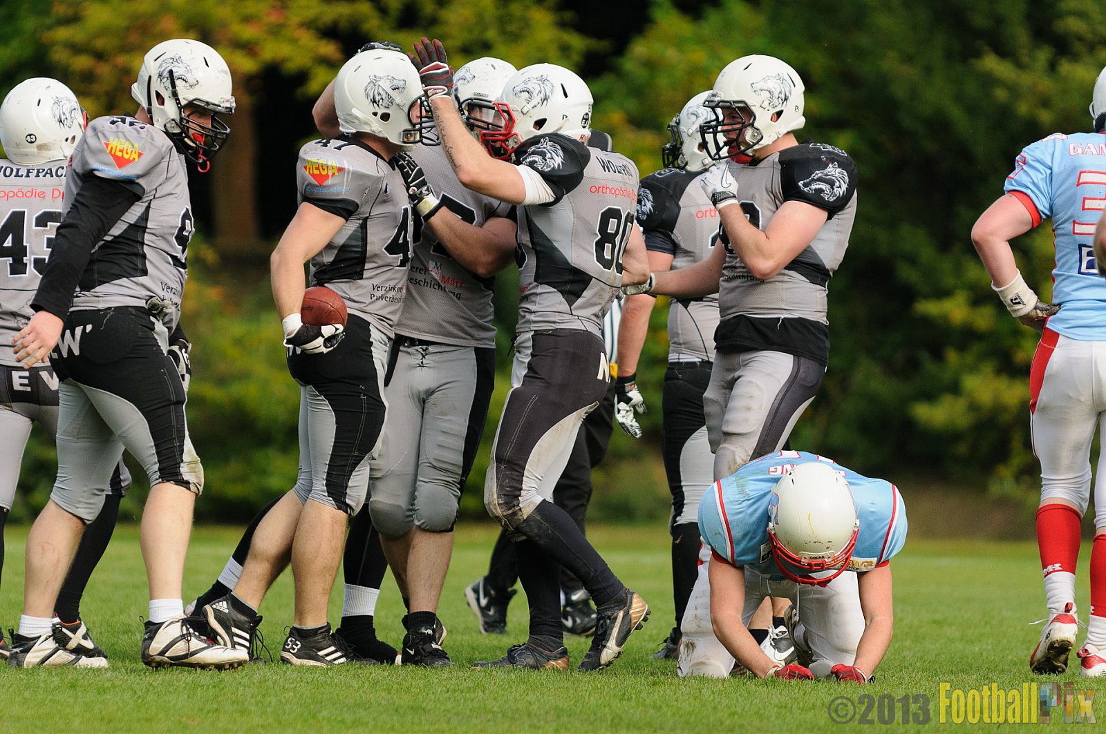 Mönchengladbach Wolfpack vs. Bonn Gamecocks II - 28.09.2013 Mönchengladbach Wolfpack vs. Bonn Gamecocks II (50:0) 