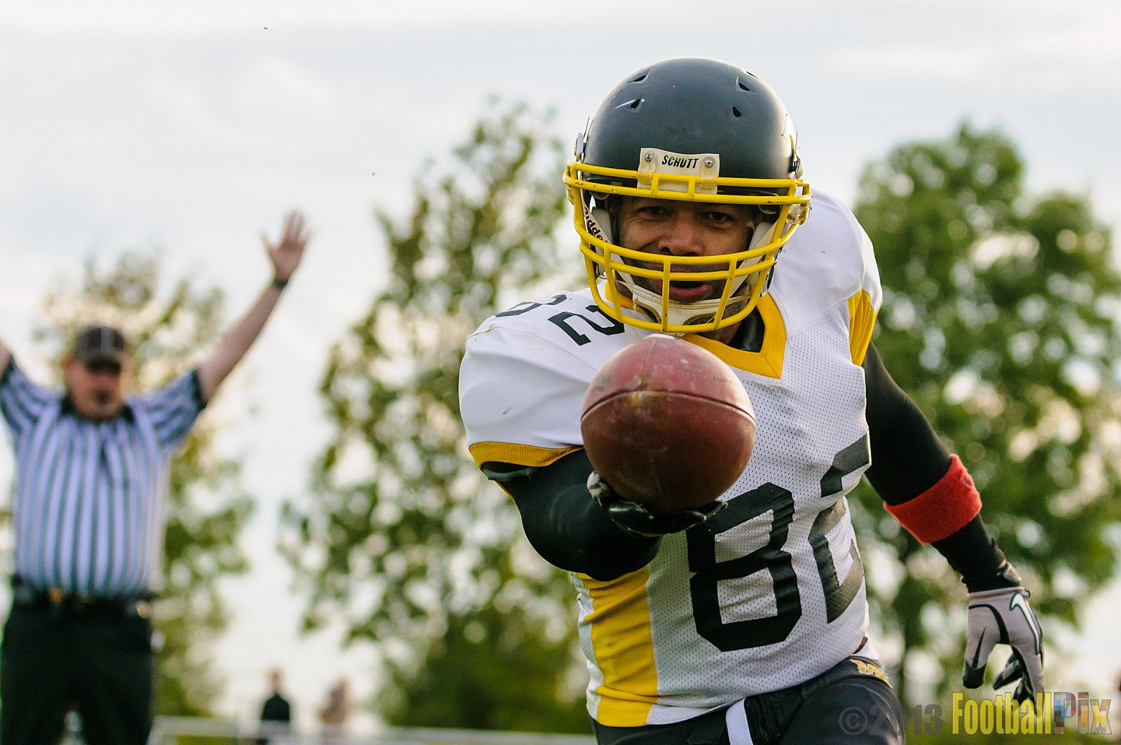 Kreis Heinsberg Bisons vs. Düsseldorf Bulldozer - 03.10.2013 Kreis Heinsberg Bisons vs. Düsseldorf Bulldozer (6:36) 