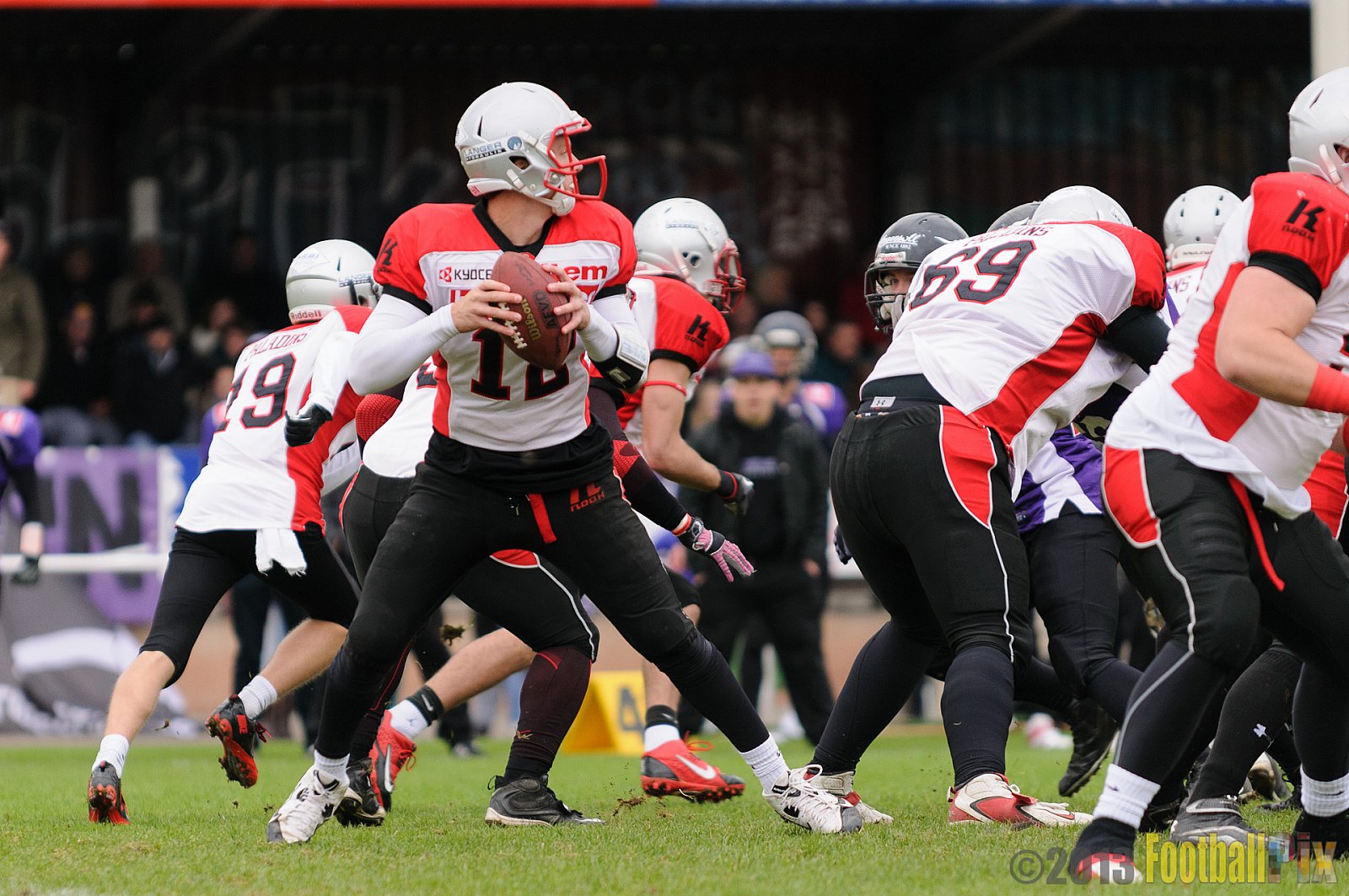 Langenfeld Longhorns vs. Solingen Paladins - 13.10.2013 Langenfeld Longhorns vs. Solingen Paladins (46:6) 
