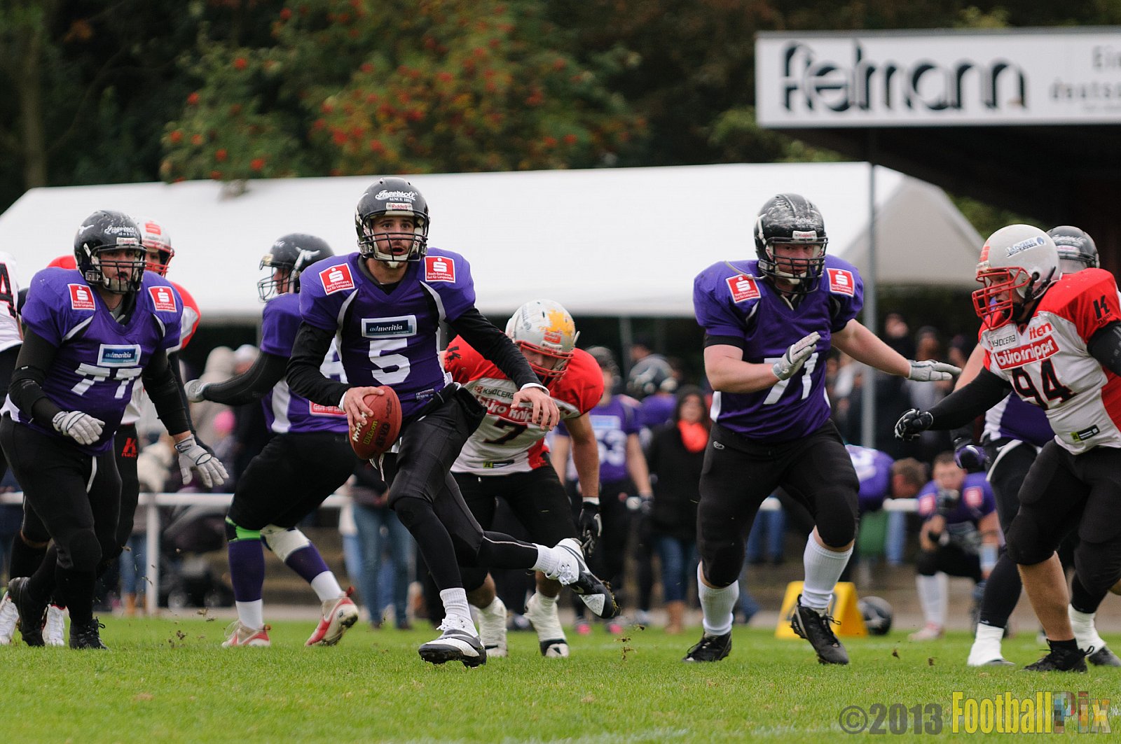 Langenfeld Longhorns vs. Solingen Paladins - 13.10.2013 Langenfeld Longhorns vs. Solingen Paladins (46:6) 