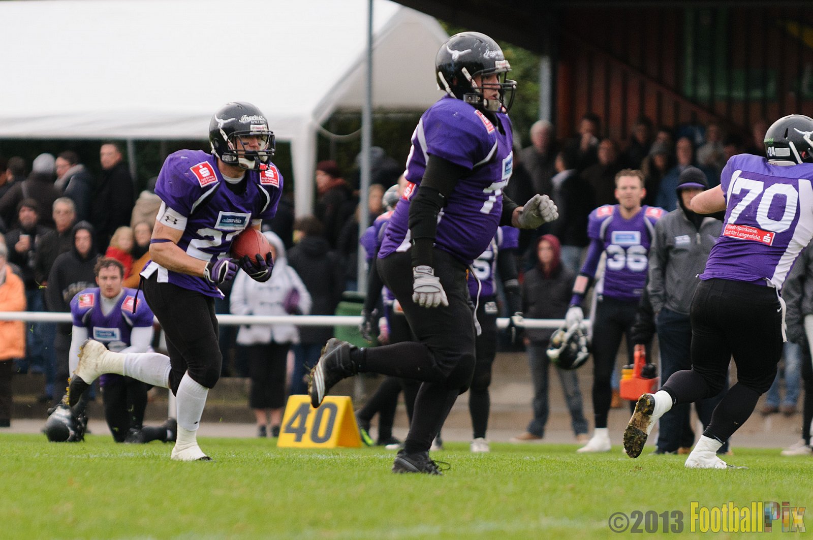 Langenfeld Longhorns vs. Solingen Paladins - 13.10.2013 Langenfeld Longhorns vs. Solingen Paladins (46:6) 