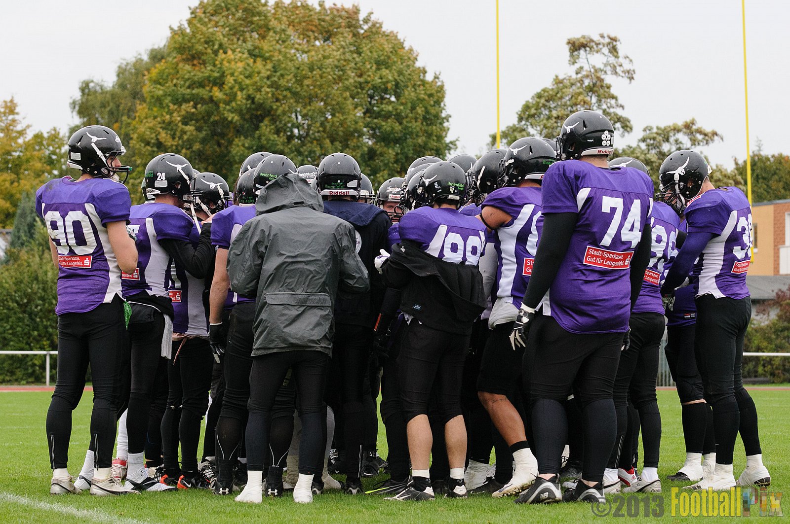 Langenfeld Longhorns vs. Solingen Paladins - 13.10.2013 Langenfeld Longhorns vs. Solingen Paladins (46:6) 