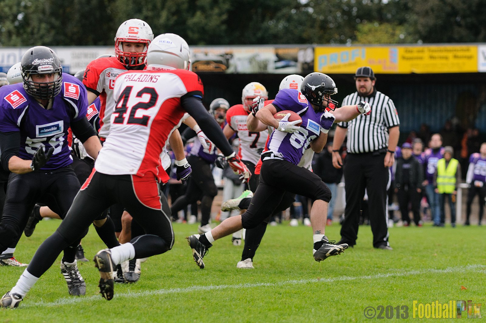 Langenfeld Longhorns vs. Solingen Paladins - 13.10.2013 Langenfeld Longhorns vs. Solingen Paladins (46:6) 