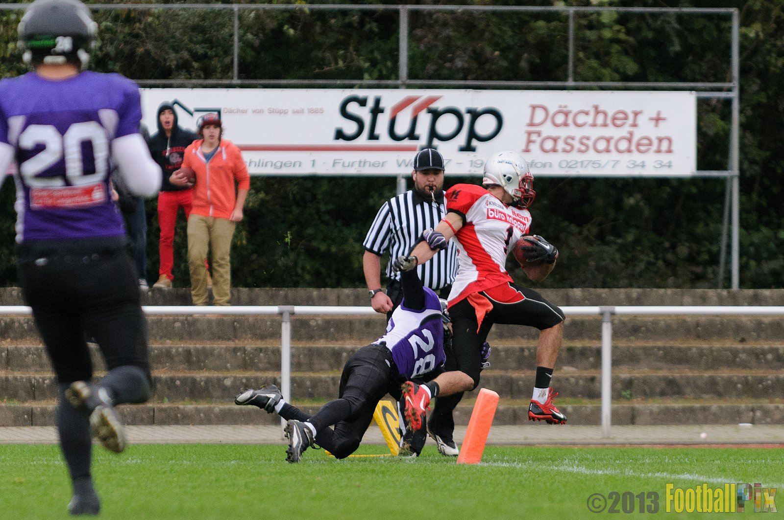 Langenfeld Longhorns vs. Solingen Paladins - 13.10.2013 Langenfeld Longhorns vs. Solingen Paladins (46:6) 