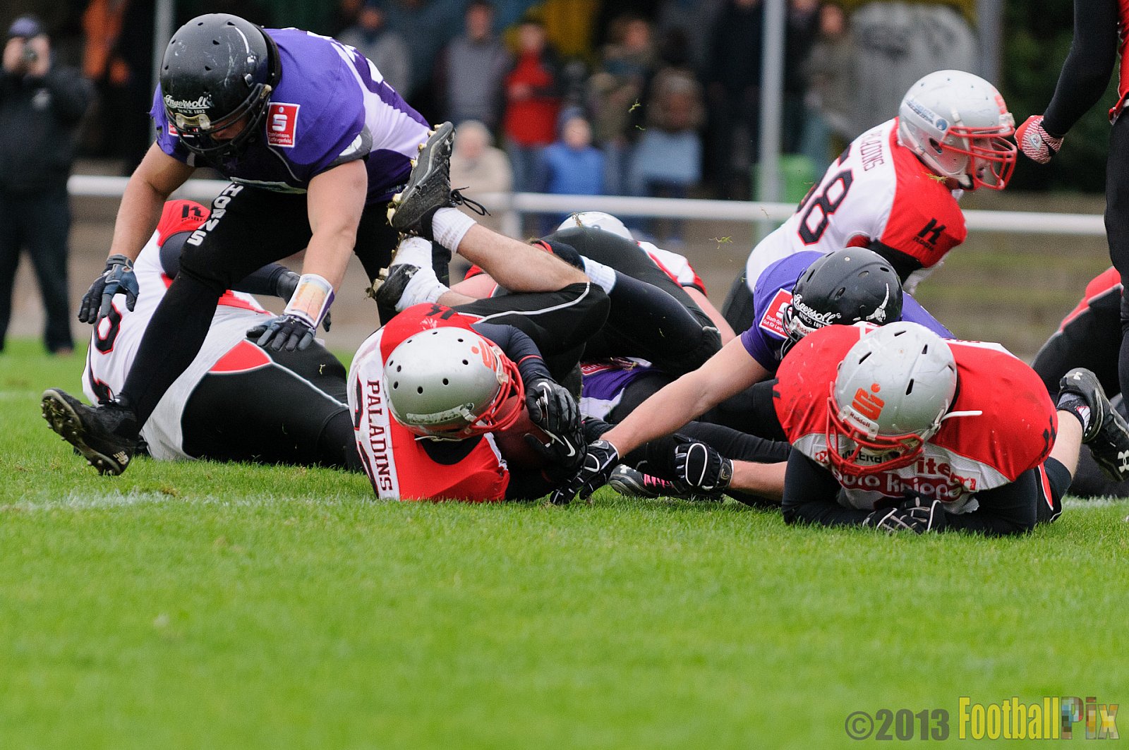 Langenfeld Longhorns vs. Solingen Paladins - 13.10.2013 Langenfeld Longhorns vs. Solingen Paladins (46:6) 