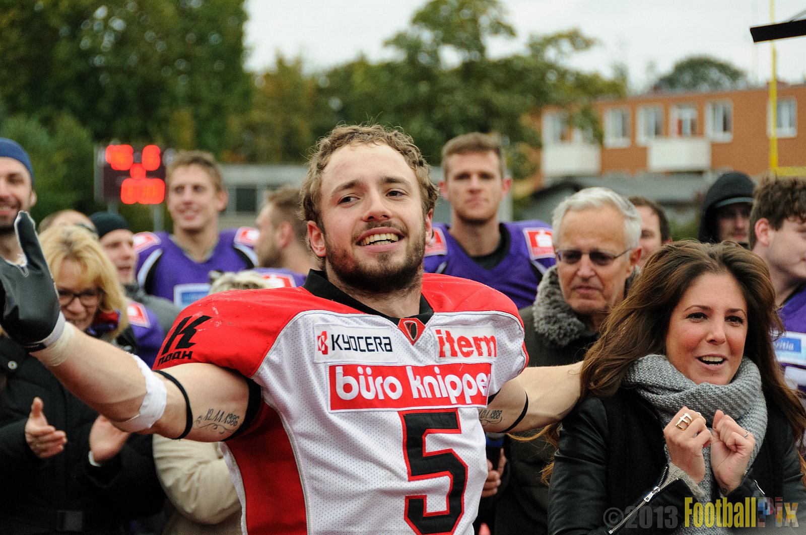 Langenfeld Longhorns vs. Solingen Paladins - 13.10.2013 Langenfeld Longhorns vs. Solingen Paladins (46:6) 