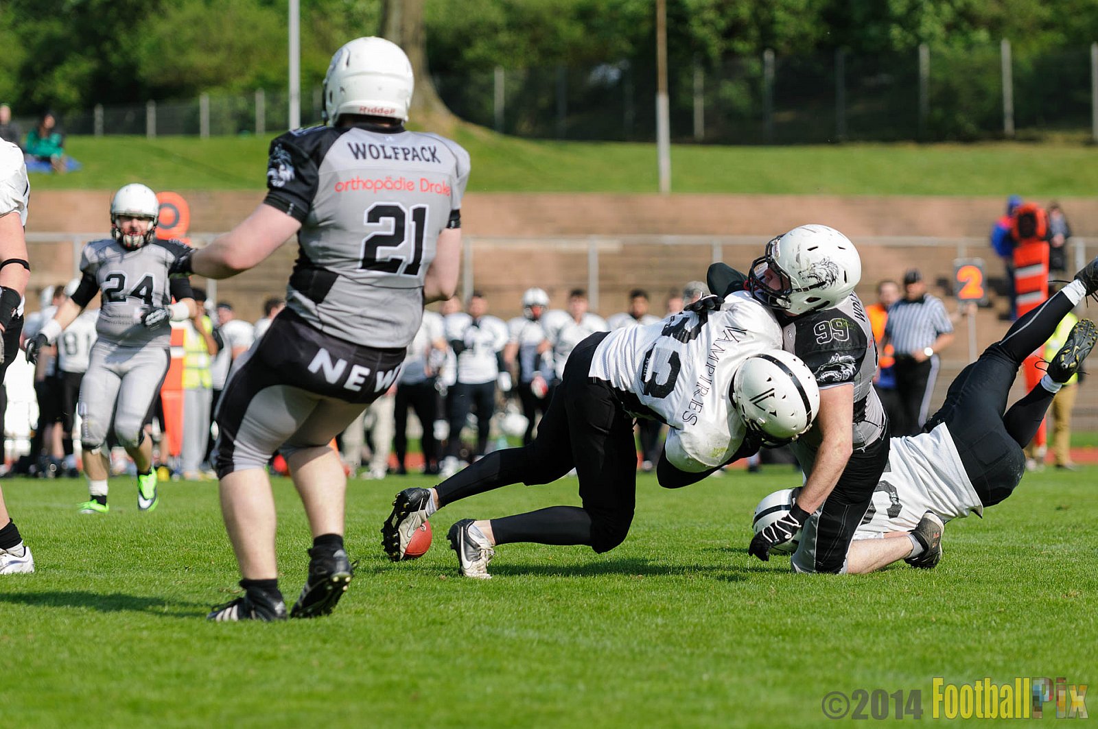 Mönchengladbach Wolfpack vs. Aachen Vampires - 13.04.2014 Mönchengladbach Wolfpack vs. Aachen Vampires (8:8)