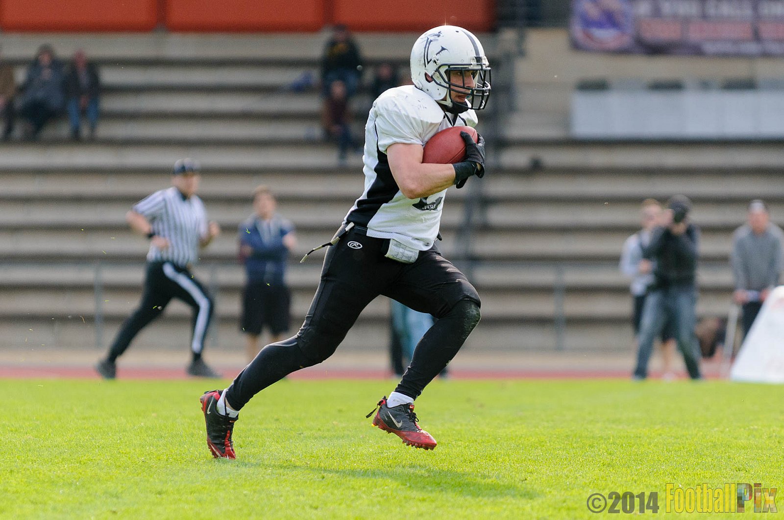 Mönchengladbach Wolfpack vs. Aachen Vampires - 13.04.2014 Mönchengladbach Wolfpack vs. Aachen Vampires (8:8)