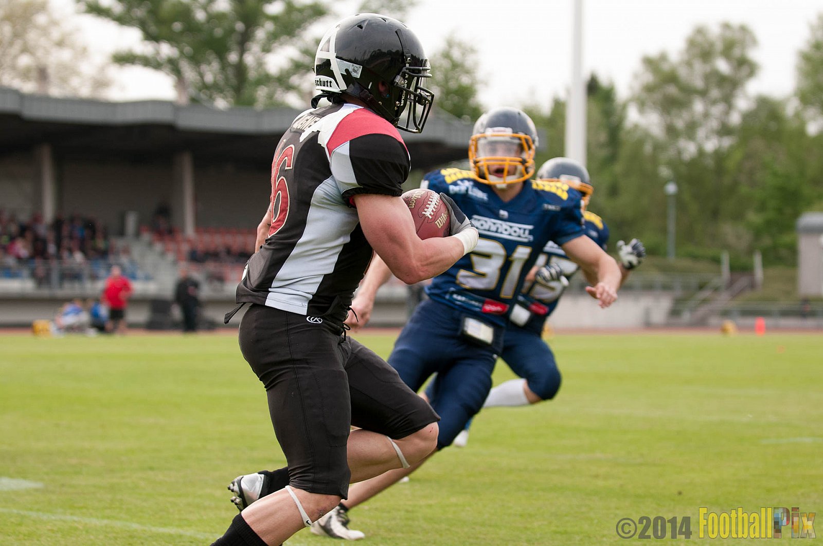 Essen Assindia Cardinals vs. Köln Falcons - 12.04.2014 Essen Assindia Cardinals vs. Köln Falcons (9:61)