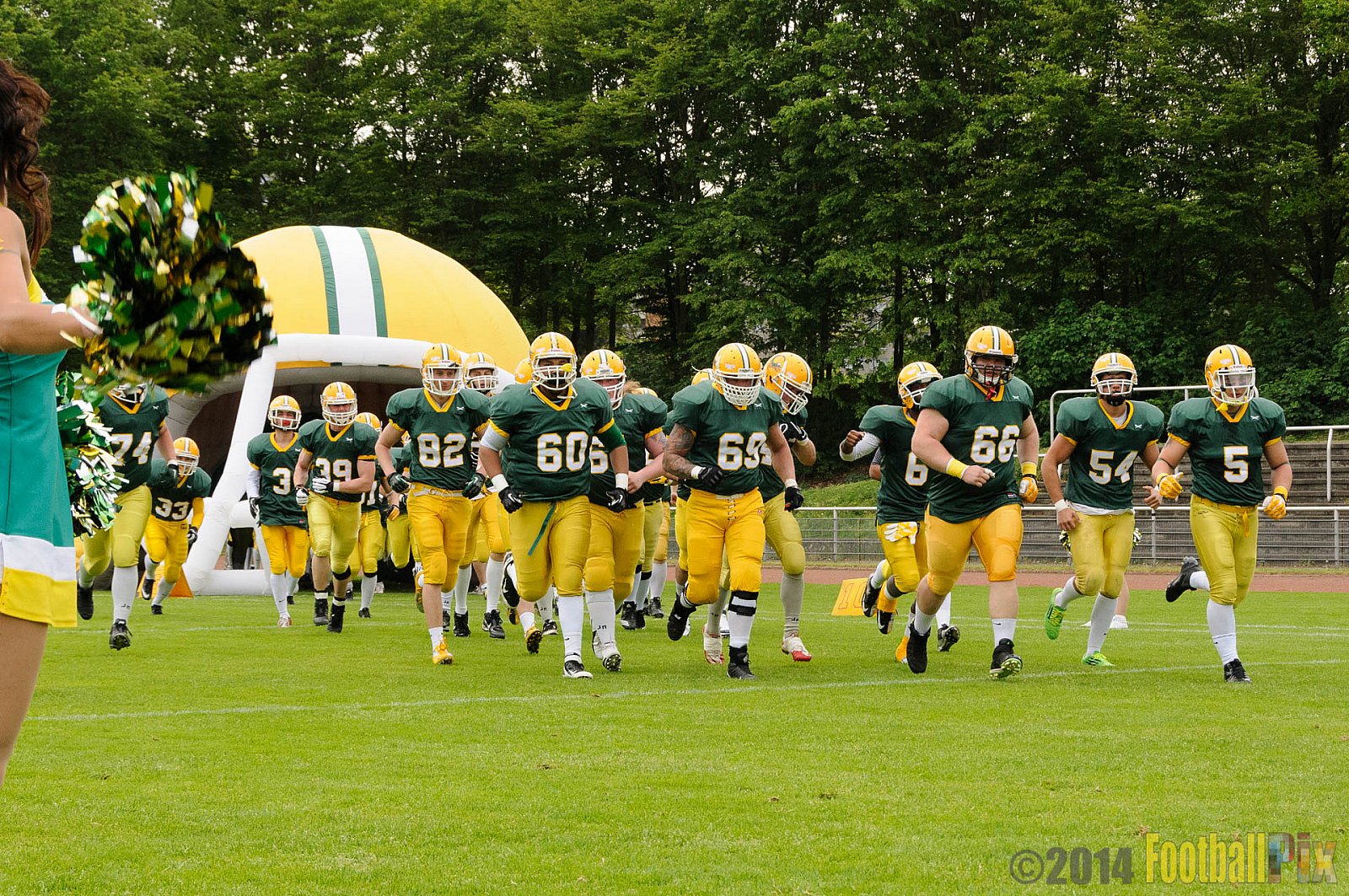 Cologne Crocodiles vs. Bielefeld Bulldogs - 26.04.2014 GFL2 Nord: Cologne Crocodiles vs. Bielefeld Bulldogs (27:49)