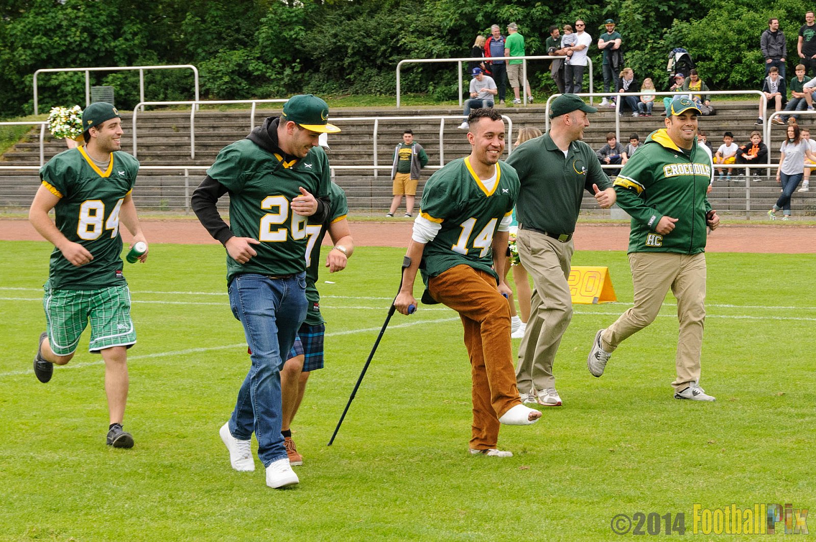 Cologne Crocodiles vs. Bielefeld Bulldogs - 26.04.2014 GFL2 Nord: Cologne Crocodiles vs. Bielefeld Bulldogs (27:49)