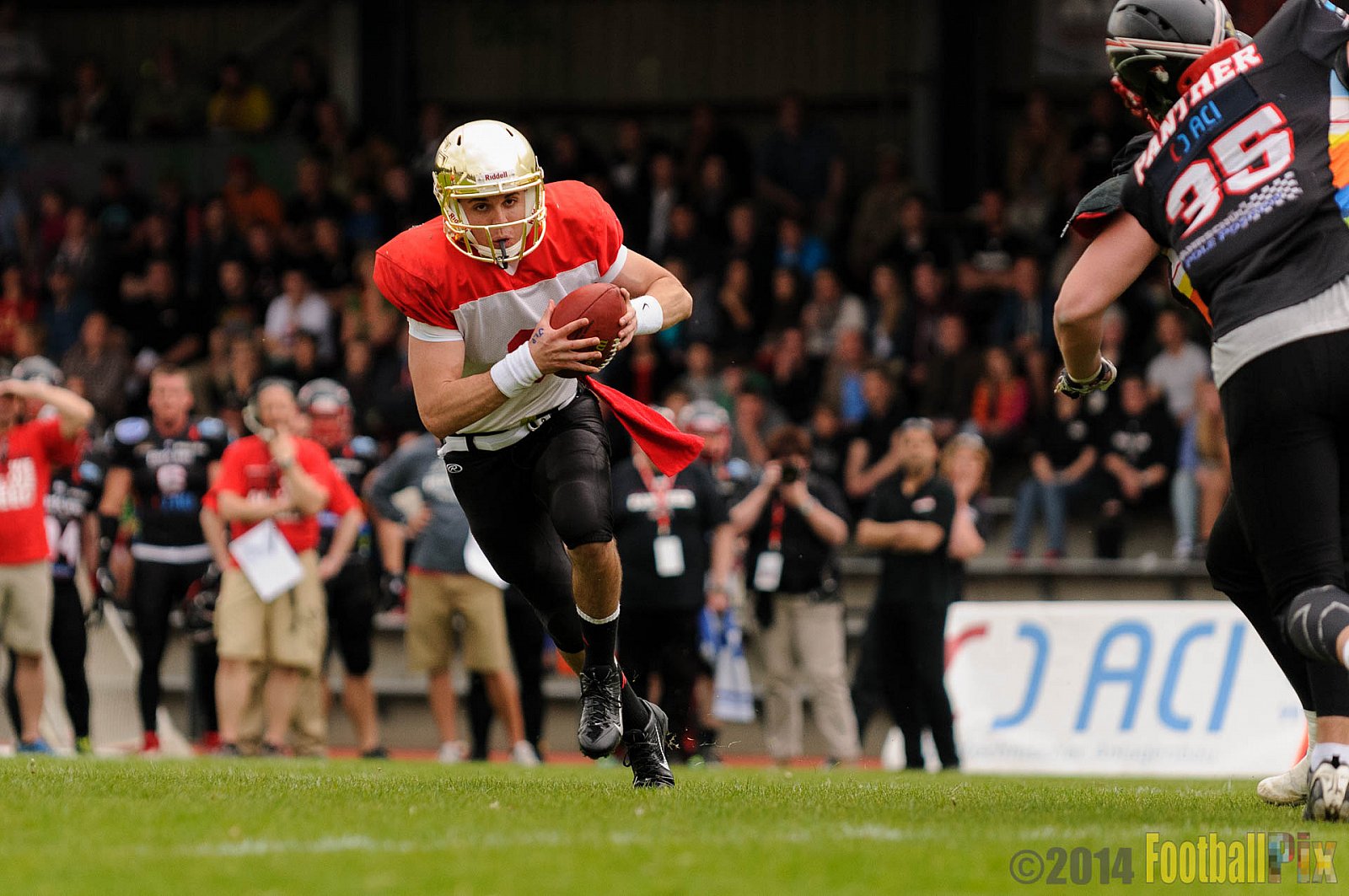 Düsseldorf Panther vs. Köln Falcons - 26.04.2014 GFL Nord: Düsseldorf Panther vs. Köln Falcons (25:27)
