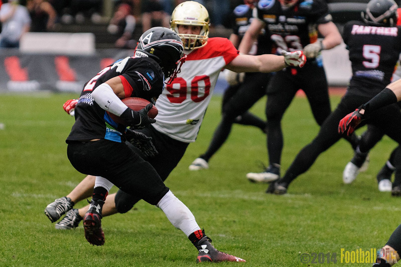 Düsseldorf Panther vs. Köln Falcons - 26.04.2014 GFL Nord: Düsseldorf Panther vs. Köln Falcons (25:27)